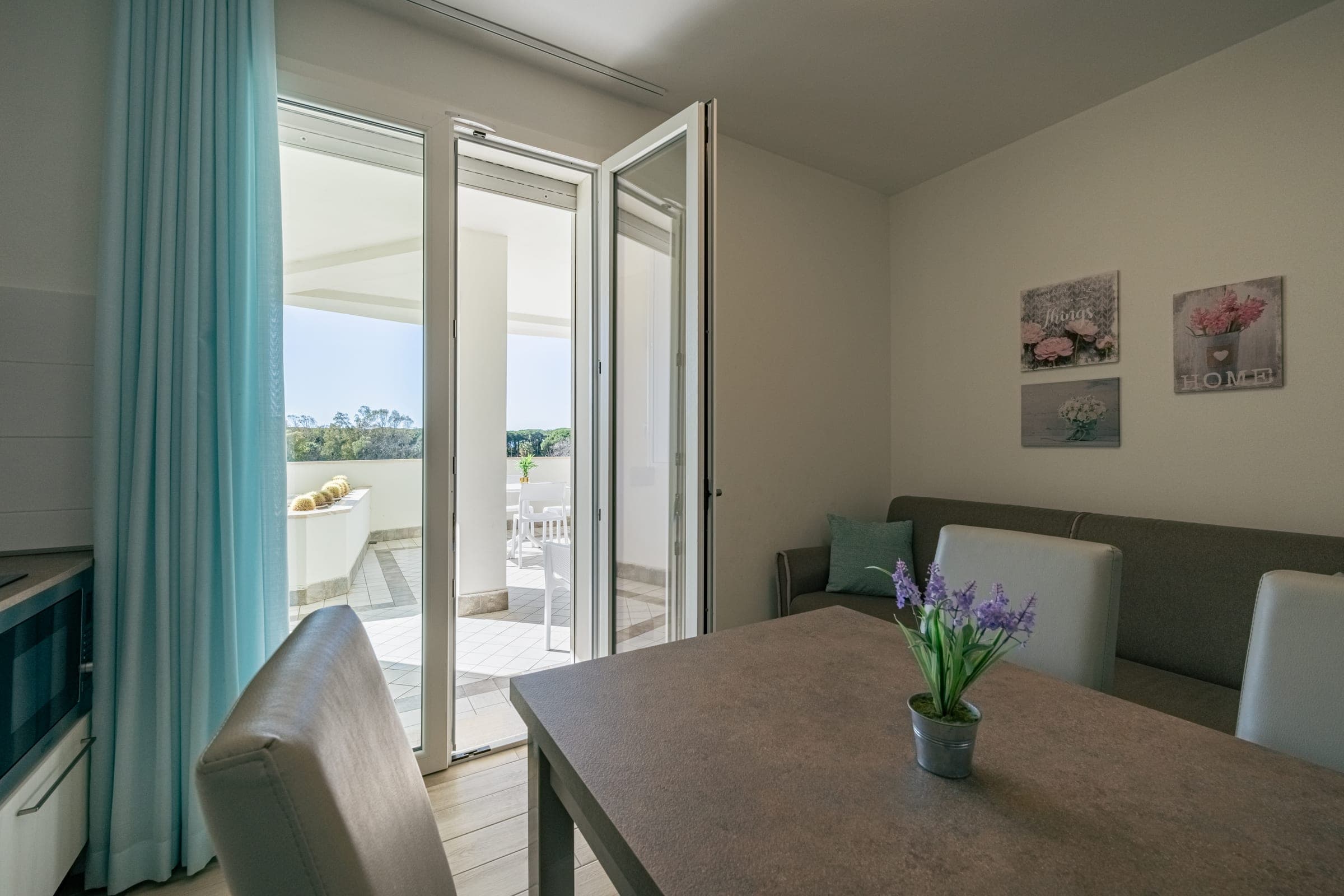 Zwei-Zimmer-Apartment mit Meerblick